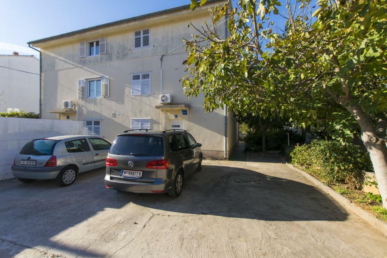 Apartment Nediljka Vodice Zewnętrze zdjęcie